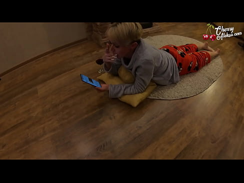 ❤️ Gekke Blondine Pijpt Enorme Pik en Stuitert Er Op - Anale Seks ️❌ Harde porno at nl.marketapp.top ️❤
